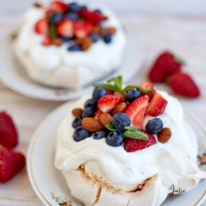 Meringues and Pavlovas