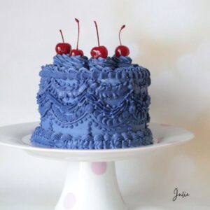 Vintage Cake Decorating